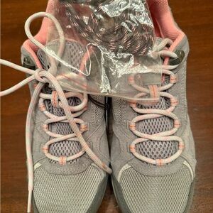 Columbia Women's Trail Hiking Shoes Size 9.5